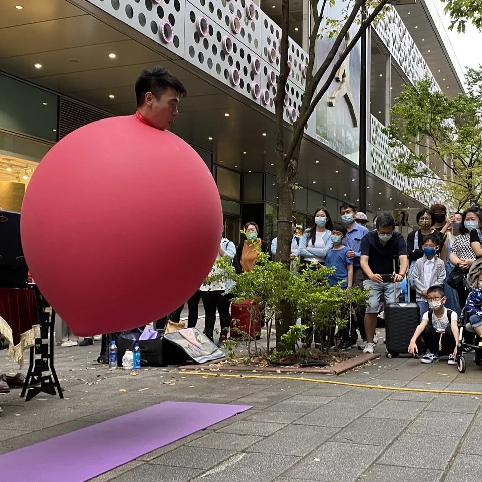 魔術馬戲氣球互動